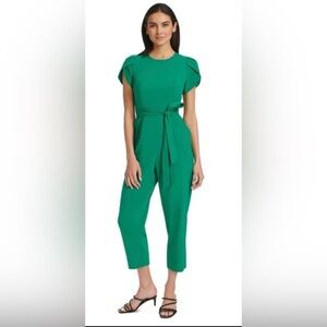 Calvin Klein Green Jumpsuit/Pantssuit (with pockets ✨)